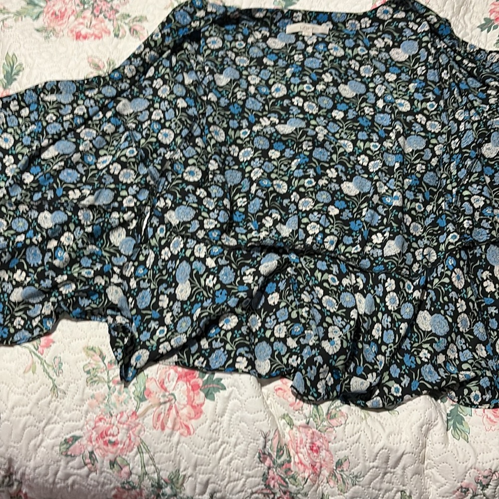 Loft Blouse - Picture 3 of 3